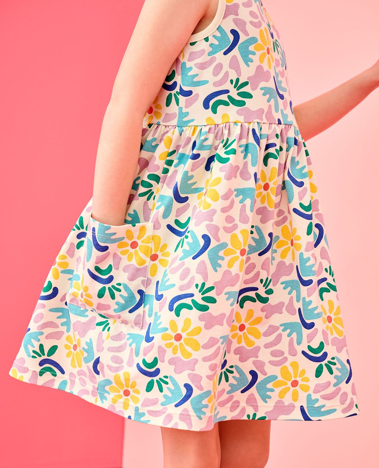 Sleeveless Playground Dress with Pockets - Image 4